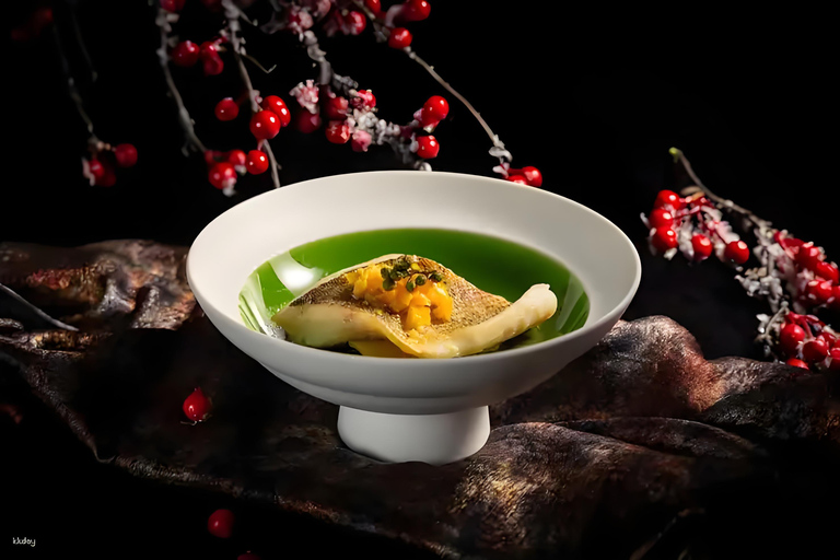 Shenzhen: Royal Cultural Dinner Show – XuYan Standard Seating - Lunch