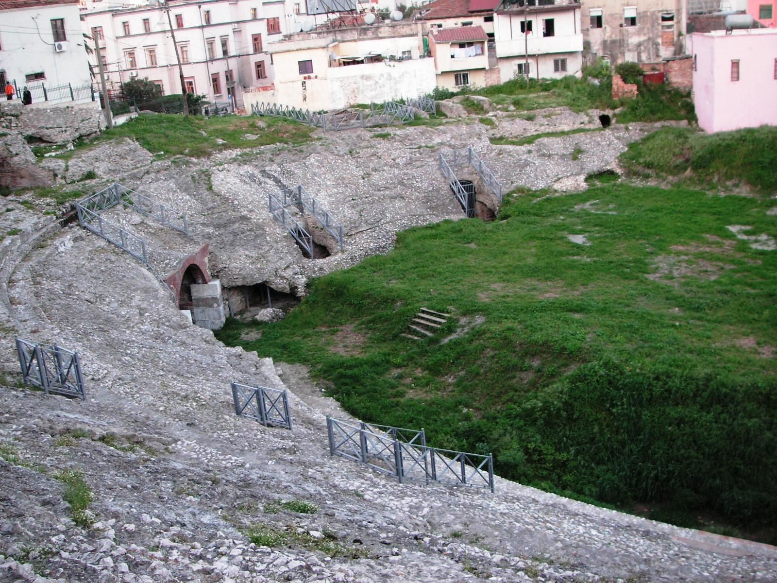 Tirana: Tagestour zur Burg Krujë & zum Amphitheater von Durrës