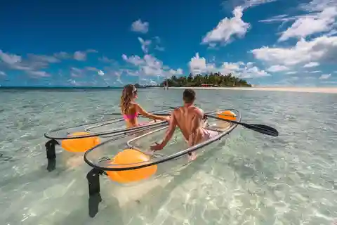 Zanzibar: Tandem Clear Kayak Tour