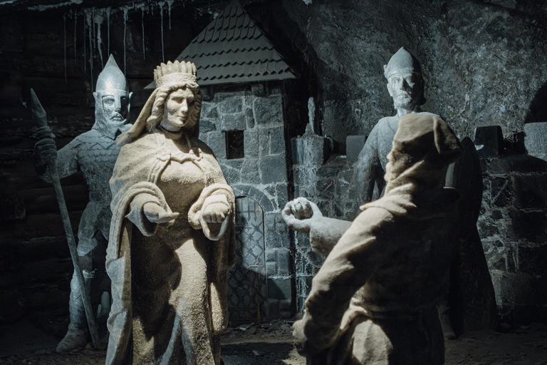 From Krakow: Wieliczka Salt Mine Guided Tour Italian Guided Tour Fast Track ticket