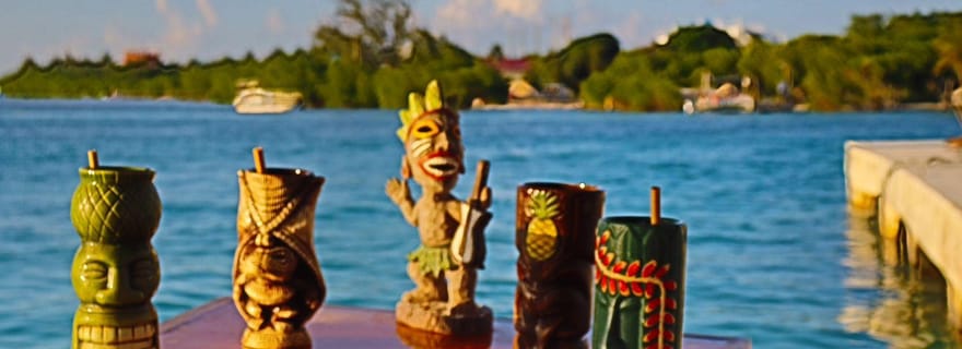 Caye Caulker : Croisières sur ponton au Tiki Bar