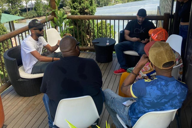 Medellín: A Nature Journey Into Medicinal Cannabis Option 1: Basic Educational Cannabis Tourism Experience