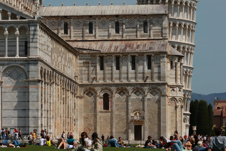 Pisa Multilingual Audio Guided Walking Tour with Tour Leader