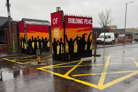 Official World Famous Belfast Taxi Tour™