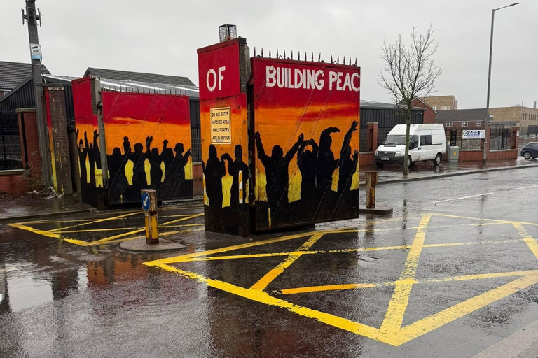 Official World Famous Belfast Taxi Tour™
