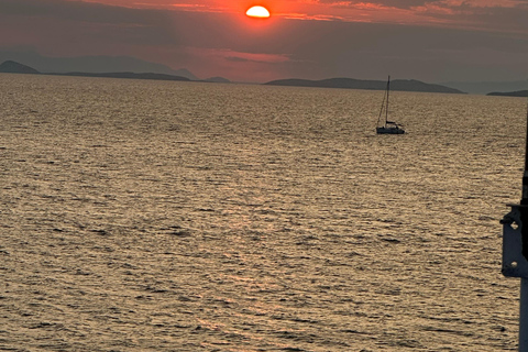 Croisière au coucher du soleil à Hersonissos, naviguez vers l'horizon d'or