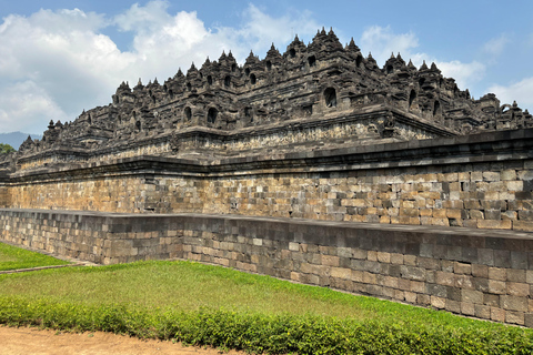 Yogyakarta: Private Transportation with Pickup Tour