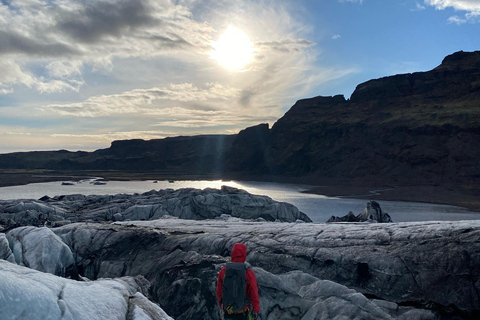 Sólheimajökull: Midnight Sun Glacier Walk with Guide