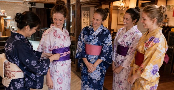 Kyoto: Yukata Dressing Workshop with Take-Home Yukata Set
