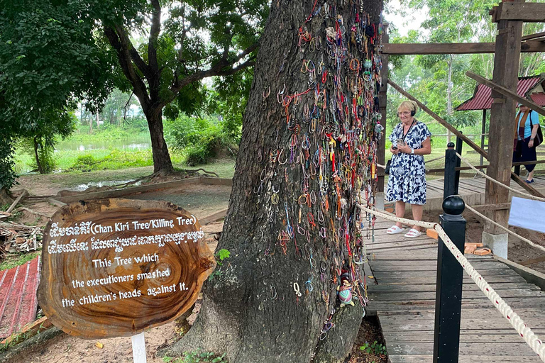 Flygtransfer med Killing Fields och Toul Sleng Museum