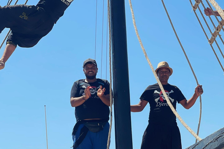 Djerba: Piratenschiff-Kreuzfahrt zur Flamingo-Insel mit Mittagessen