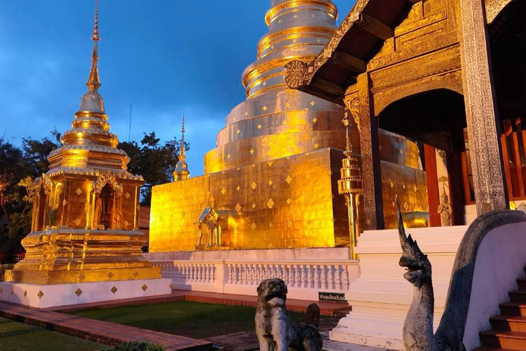 Chiang Mai: Old City Walking Tour with Temples & History Small Group Without Entry Fees