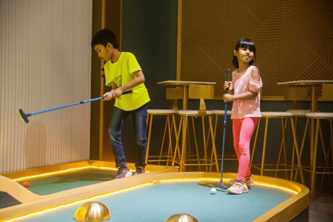 Penang : DE&#039;8000 Mini Golf Café TicketMalaysian Ticket