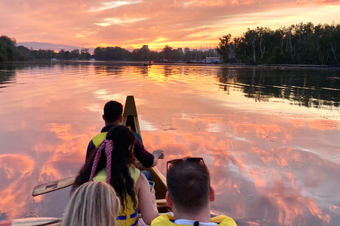 Toronto Islands: Sunset Canoe Tour