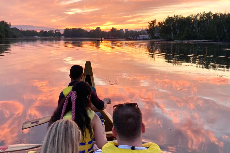 Toronto Islands: Sunset Canoe Tour