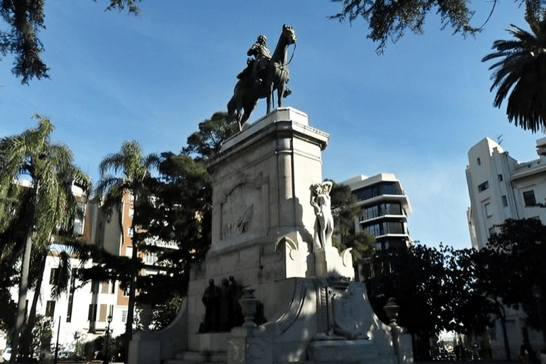 Montevideo : Highlights Walking Tour With A Guide Montevideo : 3 Hours Highlights Small Group Walking Tour