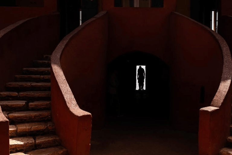 Explore Goree Island and Dakar: Full-Day Tour with Lunch