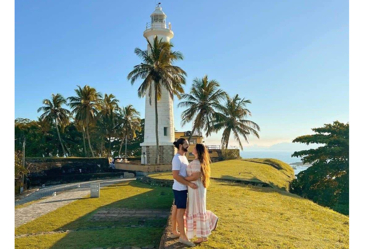 Galle: Dutch Fort Sunset Walking Tour with Local Stories