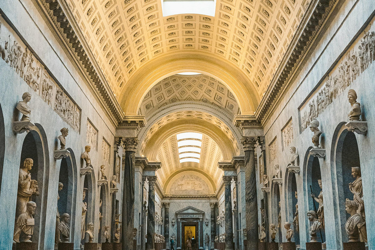 Rome: Vatican Entry to Sistine Chapel with Host & Audio Hosted Vatican Museums and Sistine Chapel