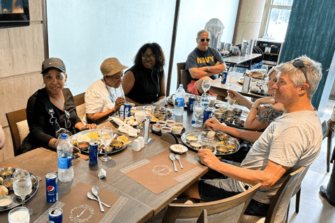 Tour per crocieristi a Mumbai Tour della città in gruppo con pranzoTour per crocieristi a Mumbai con tour della città e pranzo