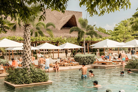 Cartagena:Makani Beach Club w/ Boat Transfer, Drink & Sunbed Makani ELUA VIP Couple Experience – Spa, Lunch & Drinks