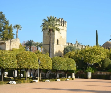 Cordóba: Gardens & Fortress of Catholic Monarchs Guided Tour