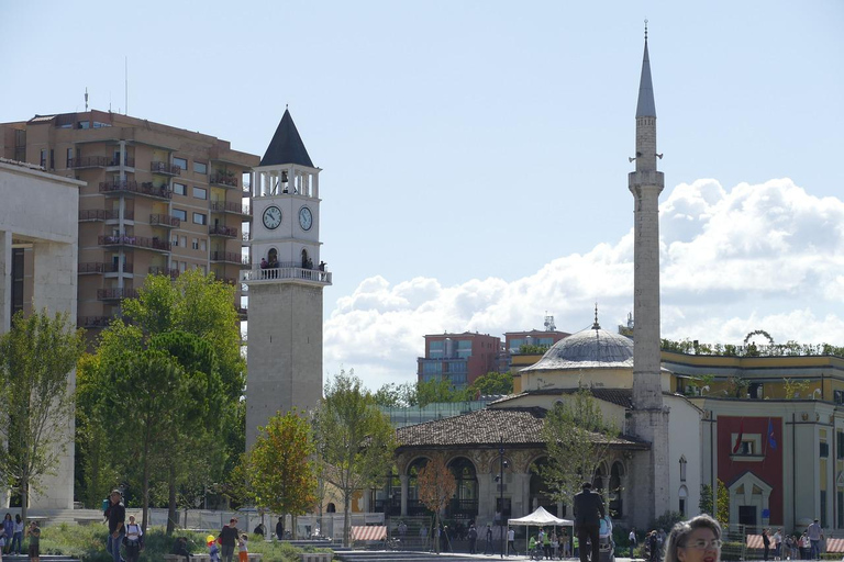 Excursão de dia inteiro a Tirana e Durres saindo de Ohrid