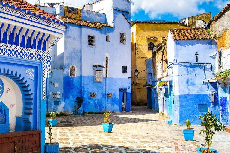 From Tangier to Marrakech via Desert in 4 Days (or Reverse) Luxury Option: Morocco Tour from Marrakech to Tangier
