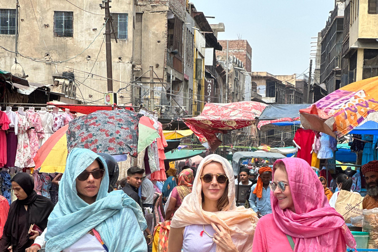 Taj Tuk tuk tour with skip the line