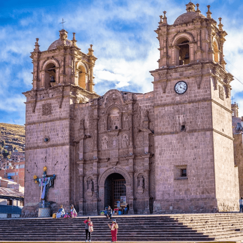 Cultural Puno: Viewpoints, Andean Market, and Historic Center