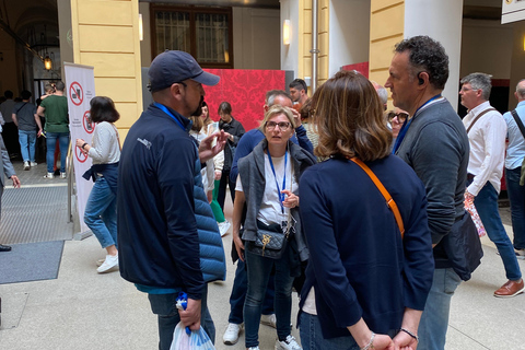 Vienna: UNESCO Schönbrunn Palace Guided Tour with Entry