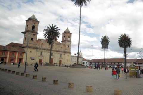 Circuit partagé de la cathédrale de sel de Zipaquirá Prise en charge porte-à-porteVisite de la cathédrale de sel de Zipaquirá