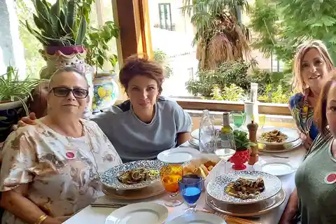 Sicilian experience with local guide , test wine and food