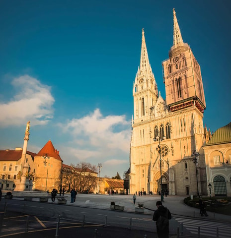 Zagreb: Private Guided Walking Tour with Local Guide