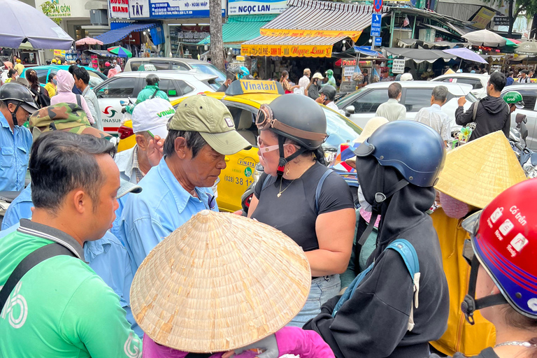 Privétour met kookles en vrouwelijke gids in Ho Chi Minh