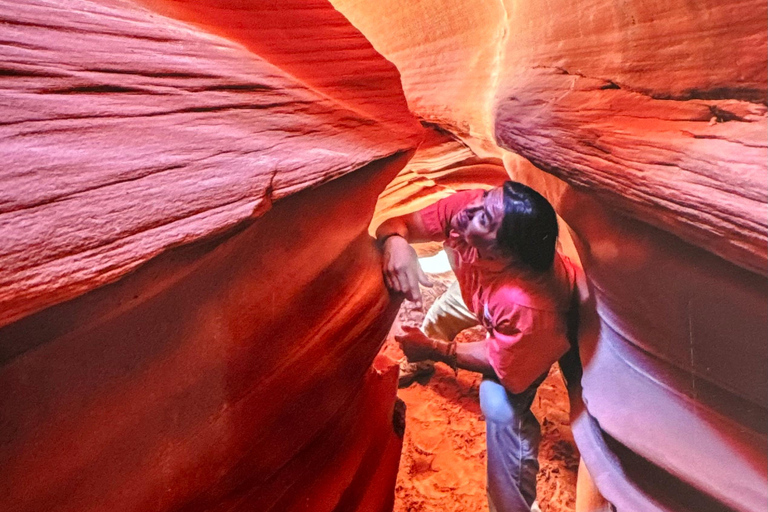 Page: Antelope Valley Wind Pebble Canyon Tour 2-Hour Tour