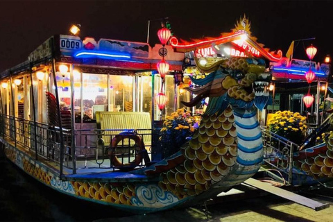 Night Food Tour & Folk Music on Perfume River in Hue