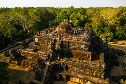 Sunrise at Angkor Wat and Full day with Fascinating Temples