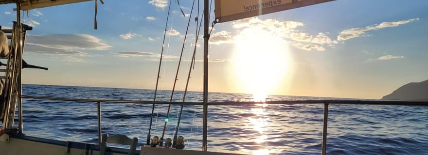 Sfakia : pêche au barracuda au coucher du soleil avec un pêcheur professionnel