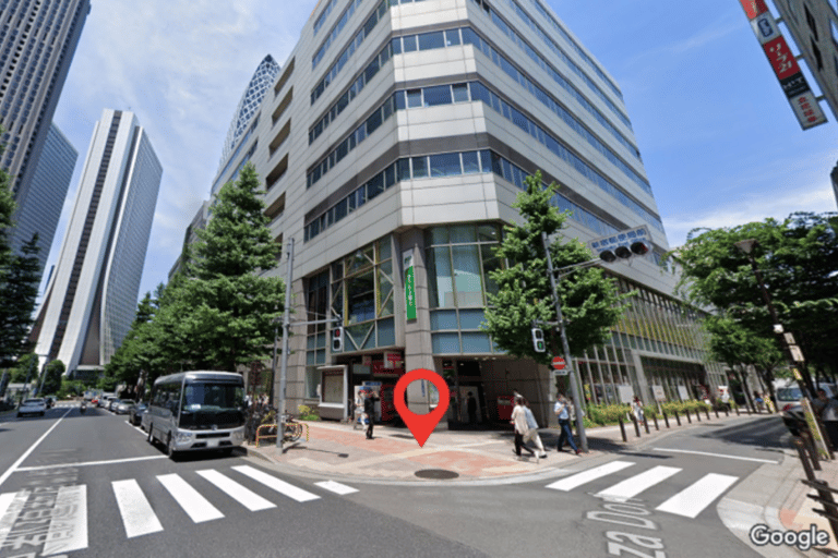 Tokyo : Excursion d'une journée à la 5e station du Mont Fuji, dans la région du Fuji et à Kawaguchiko8:20 Rendez-vous au bureau de poste de Shinjuku