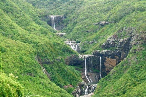 The Seven Waterfalls Hiking : Mauritius' Hidden Wonders