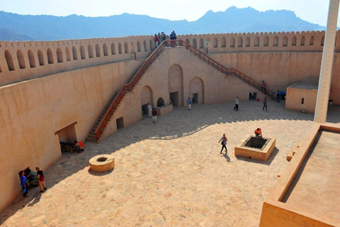 Excursion privée d&#039;une journée à Nizwa et Jabal Shams (Grand Canyon)