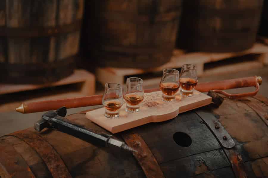 Louisville: Bourbon-Fass-Verkostung mit Flasche. Foto: GetYourGuide Louisville: Bourbon-Fass-Verkostung mit Flasche. Foto: GetYourGuide