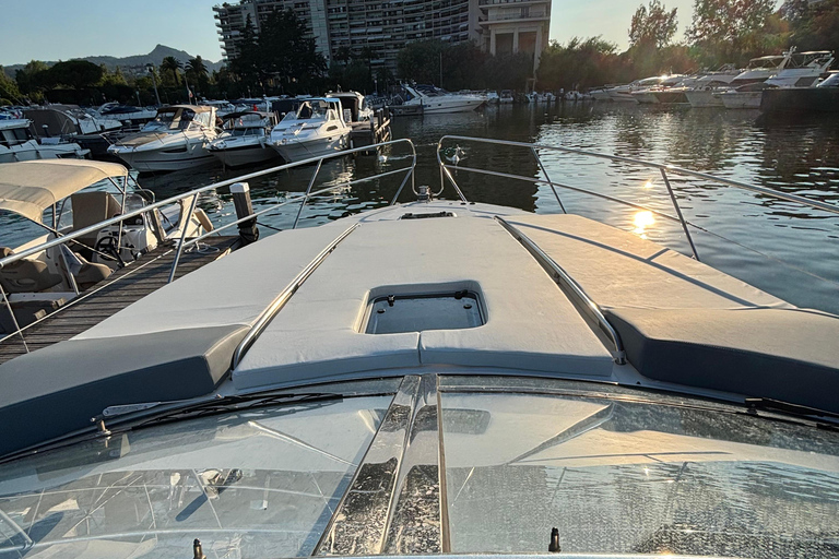 Cannes: Luxury Yacht Cruise to Lerins Islands Cannes: Luxury Yacht Cruise to Lerins Islands - 4H