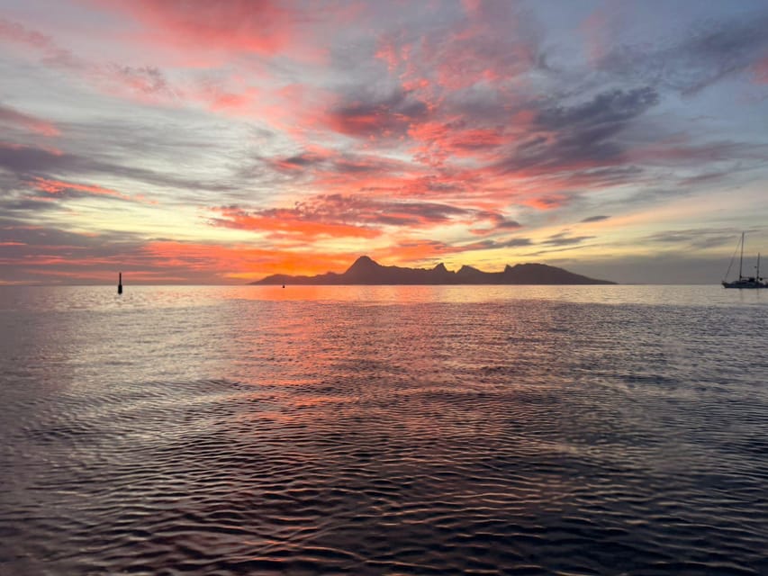 Croisière au coucher du soleil à Tahiti