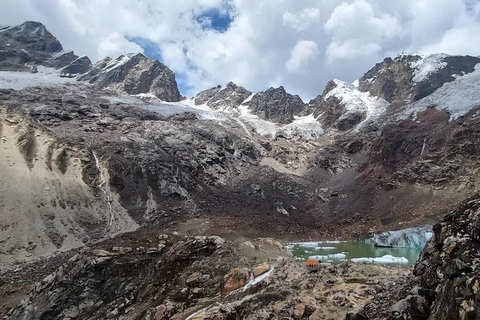 Laguna Rocutuyoc and Honkopampa Ruins Private Service