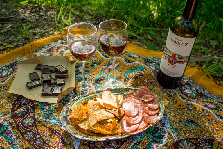 Yerevan: GUM Market Tour and Hrazdan Gorge Picnic