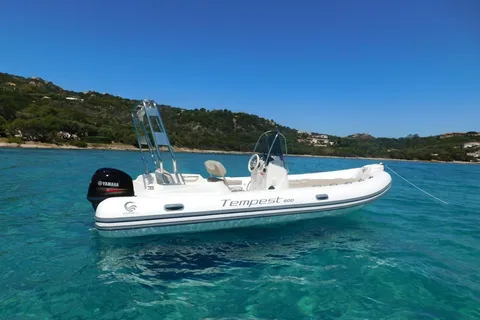 Discovering Mortorio Island with Capelli 6 met. All incl.