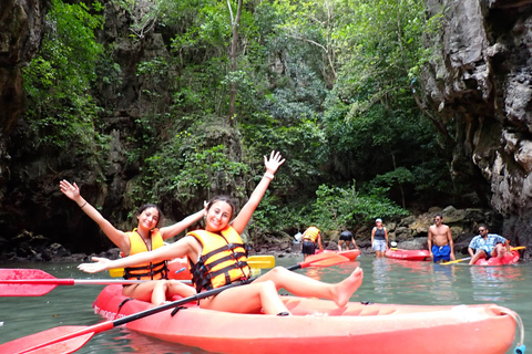 Koh Phi Phi : tour en bateau des pirates avec plongée en apnée et kayak