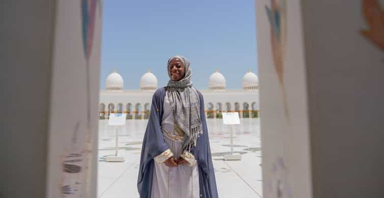 Abu Dhabi: Guided Walking Tour at Sheikh Zayed Grand Mosque photo 11